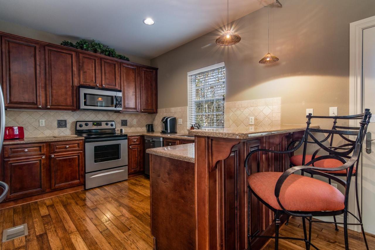 Two Bedroom Villa In The Heart Of Branson! Экстерьер фото