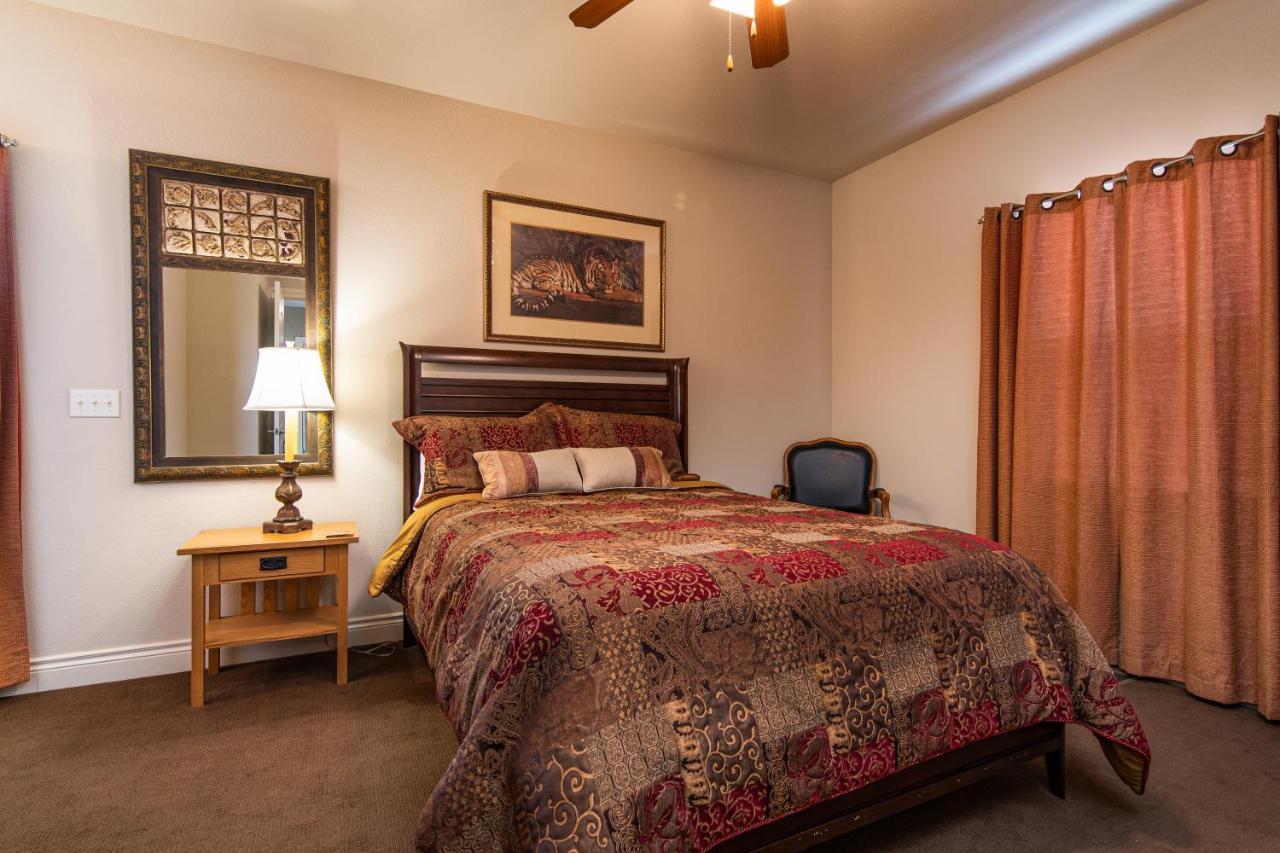 Two Bedroom Villa In The Heart Of Branson! Экстерьер фото